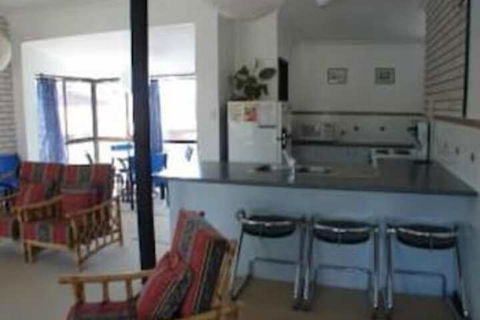 Villa Ellisa, Unit 5/10 Columbia Close - Accommodation Asia 2
