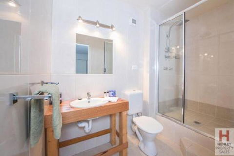 Alpine Apartment Great Location With Views Of Lake Jindabyne - Accommodation Asia 3