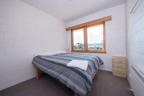 Alpine Apartment Great Location With Views Of Lake Jindabyne - Accommodation Asia 5