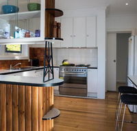 Main Retreat  Cottage - Accommodation Asia