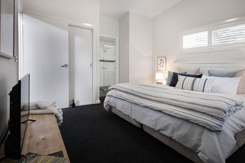 Oblique - Accommodation Asia 5