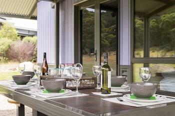 Kickenback Chalet - Contemporary Chalet In The Heart Of Crackenback - Accommodation Asia 2