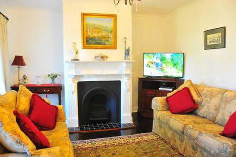 Ornee Cottage - Accommodation Asia 3