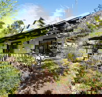 Cottage at 4A - Accommodation Asia