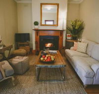 Apple Cottage Orange NSW - Accommodation Asia