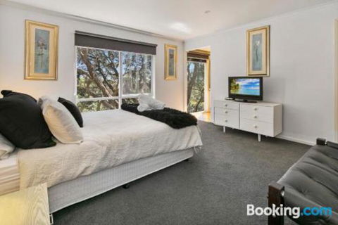Koonya Beach Escape - Accommodation Guide 5