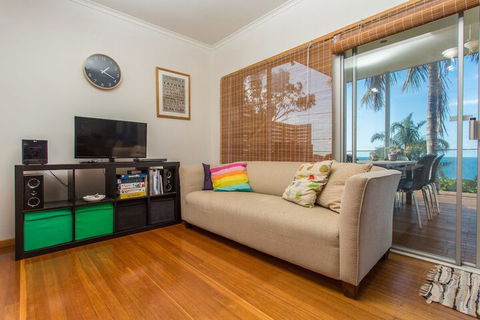 Pambula Family Beach House - Accommodation Asia 4