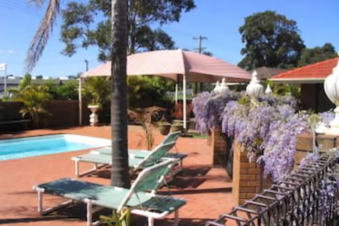 Bomaderry Motor Inn - Accommodation Asia 1
