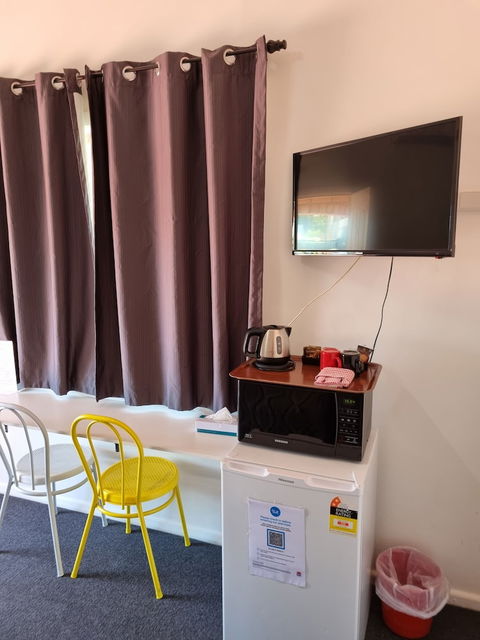 Taree Lodge Motel - Accommodation Guide 1