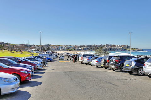 4 BR Apartment Short Walk To Bondi Beach - Accommodation Guide 6