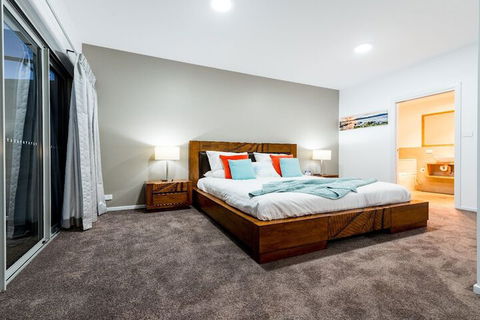 Ulverstone River Edge Apartments - Accommodation Asia 3