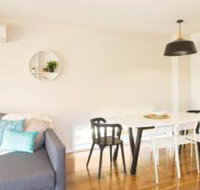 New Designer Home  Parking  Close to Airport - Accommodation China