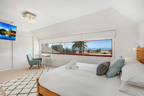 Newcastle Executive Homes - Oceanview Terrace - Accommodation Asia 0