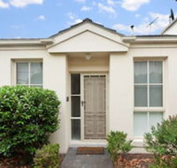 Smart Caulfield Townhouse