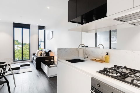 ESTHER, 2BDR South Yarra Apartment - Accommodation Asia 1