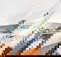 ISAAC 1BDR South Melbourne Apartment - Accommodation Guide