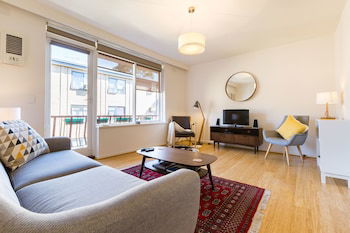 ROSIE, 2BDR St.Kilda Apartment - Accommodation China 0