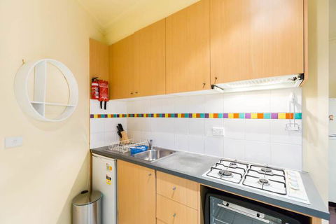 ELIZA, 2BDR Melbourne Apartment - Accommodation Asia 3