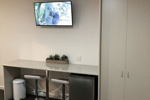 Brolga Hotel Motel - Accommodation Asia 7