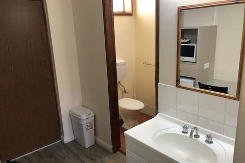 Brolga Hotel Motel - Accommodation Asia 2