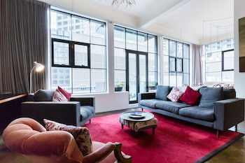 CYNTHIA, 2BDR Melbourne Apartment - Accommodation Asia 0
