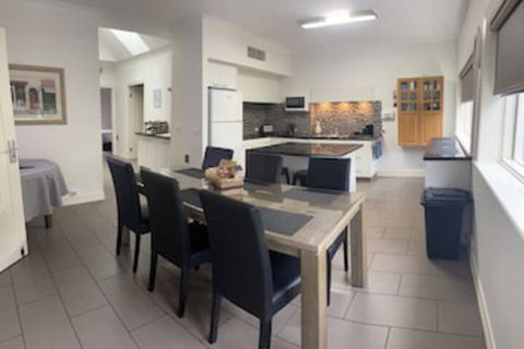 Austral Place 88 Via Merri River - Accommodation Asia 0