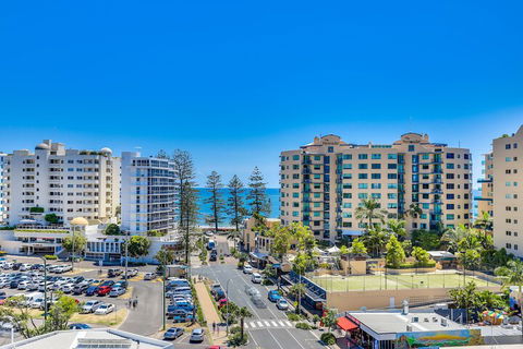 Direct Hotels - Sea Breeze Mooloolaba - Accommodation Asia 7