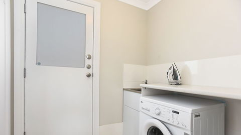 Seahaven - Accommodation Asia 6