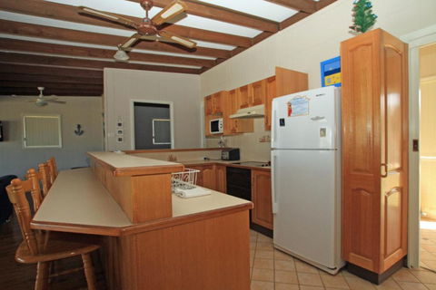 Silversands Beach House - Accommodation Asia 2