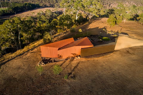 Breakneck Gorge Oikos - Accommodation Asia 6