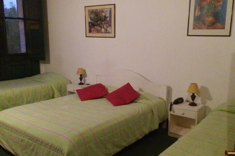 Cameron Lodge Cottage - Accommodation Guide 5