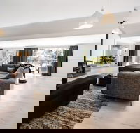 Cornish Hill House - Accommodation Asia