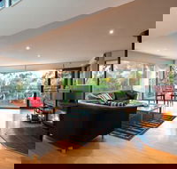 Dee Jays Studio - Accommodation Asia