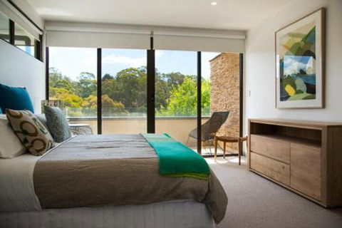 Lake Daylesford Lodge 3 - Accommodation Asia 3
