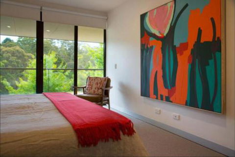 Lake Daylesford Lodge 3 - Accommodation Asia 5