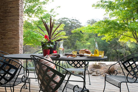 Lake Daylesford Lodge 5 - Accommodation Asia 1