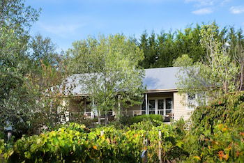 Provence Spa Villa 2 - Accommodation Asia 0