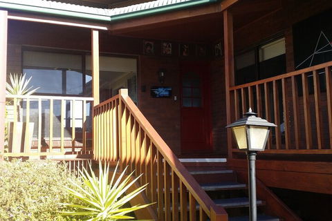 High On Penguin - Accommodation Asia 2