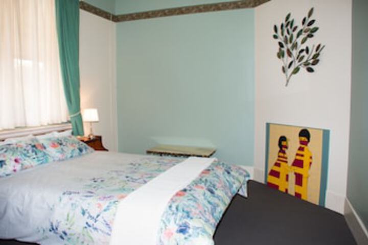 Lucky Bay SA Accommodation Asia