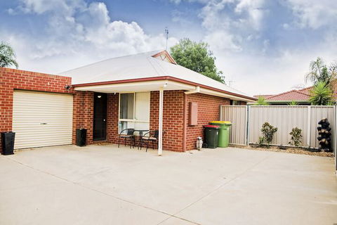 Echuca Moama Holiday Accommodation 1 - Accommodation Asia 4