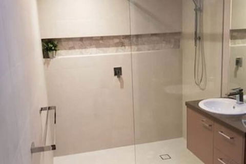 Lakeview Villa's - Accommodation Guide 2