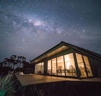 Sawyers Bay Shacks - Accommodation Guide