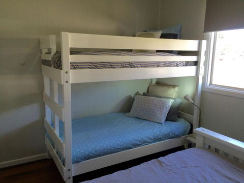 Tallowood Beachfront Cottage - Accommodation Asia 3