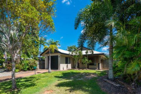 Cable Cottage Holiday Home - Accommodation Asia 2