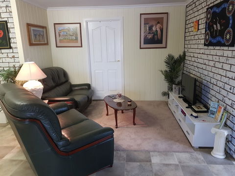 Amore Casa Tenterfield - Accommodation Guide 6