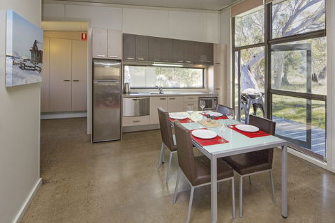 Ecocrackenback 11 'Sustainable Chalet Close To The Slopes.' - Accommodation Asia 4