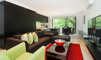 Smart Modern St Kilda - Accommodation China 0