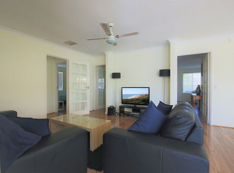 Mindarie Villa - Accommodation Asia 1