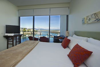 Blue On Blue Apartment 933 - Accommodation Guide 6