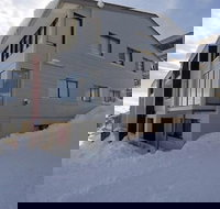 Lawlers 31 - Accommodation Asia